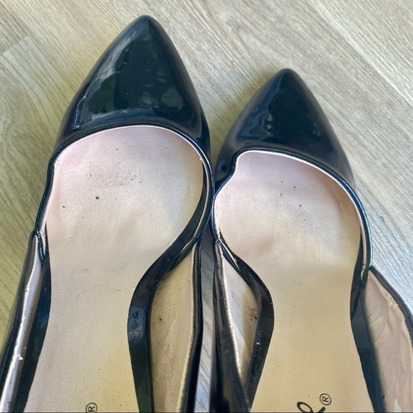 Qupid Black Patent Leather Style Pointed Toe Heels - Picture 7 of 11